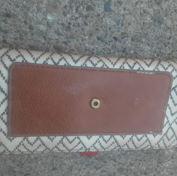 Fossil Wallet - Picture 9 of 12
